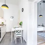 Lovely & Cozy With A C * Budapest