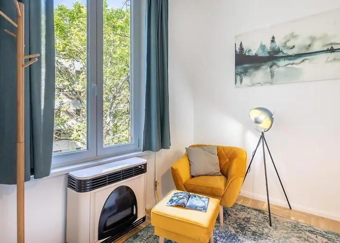 Lovely & Cozy With A C Budapešť