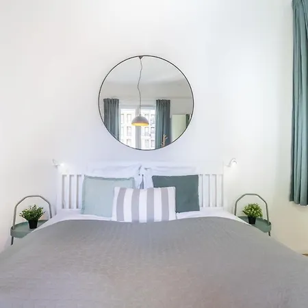 Lovely & Cozy With A C * Budapest